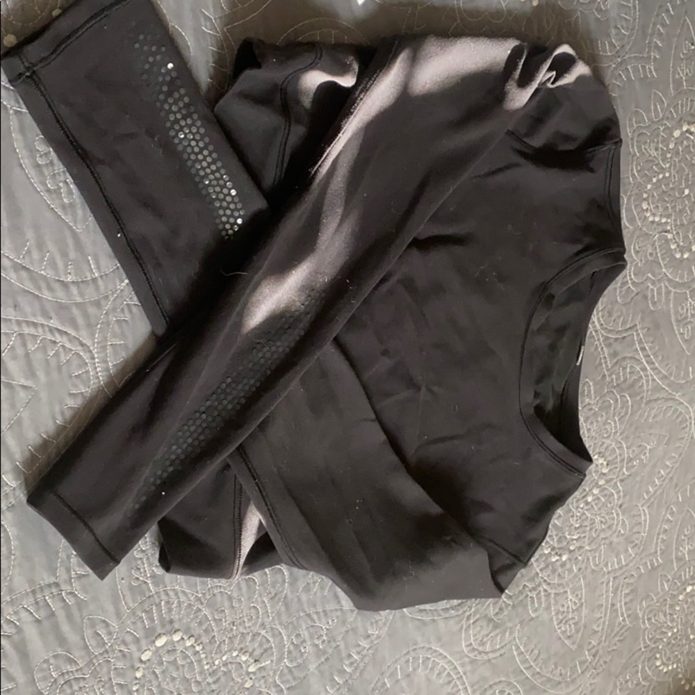Lululemon cropped long sleeve
